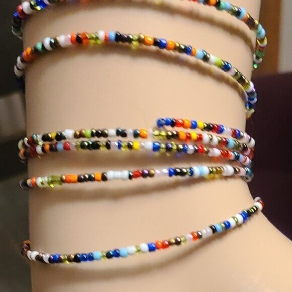 Spiral Wire Seed Beaded Beautiful Coiled Bracelet - Picture 4 of 6